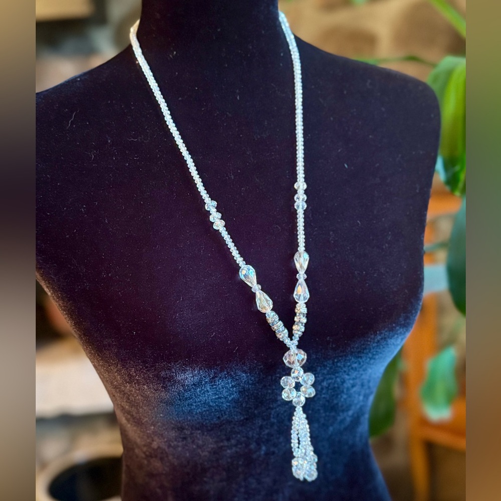 Elegant Glass Crystal Beaded Necklace